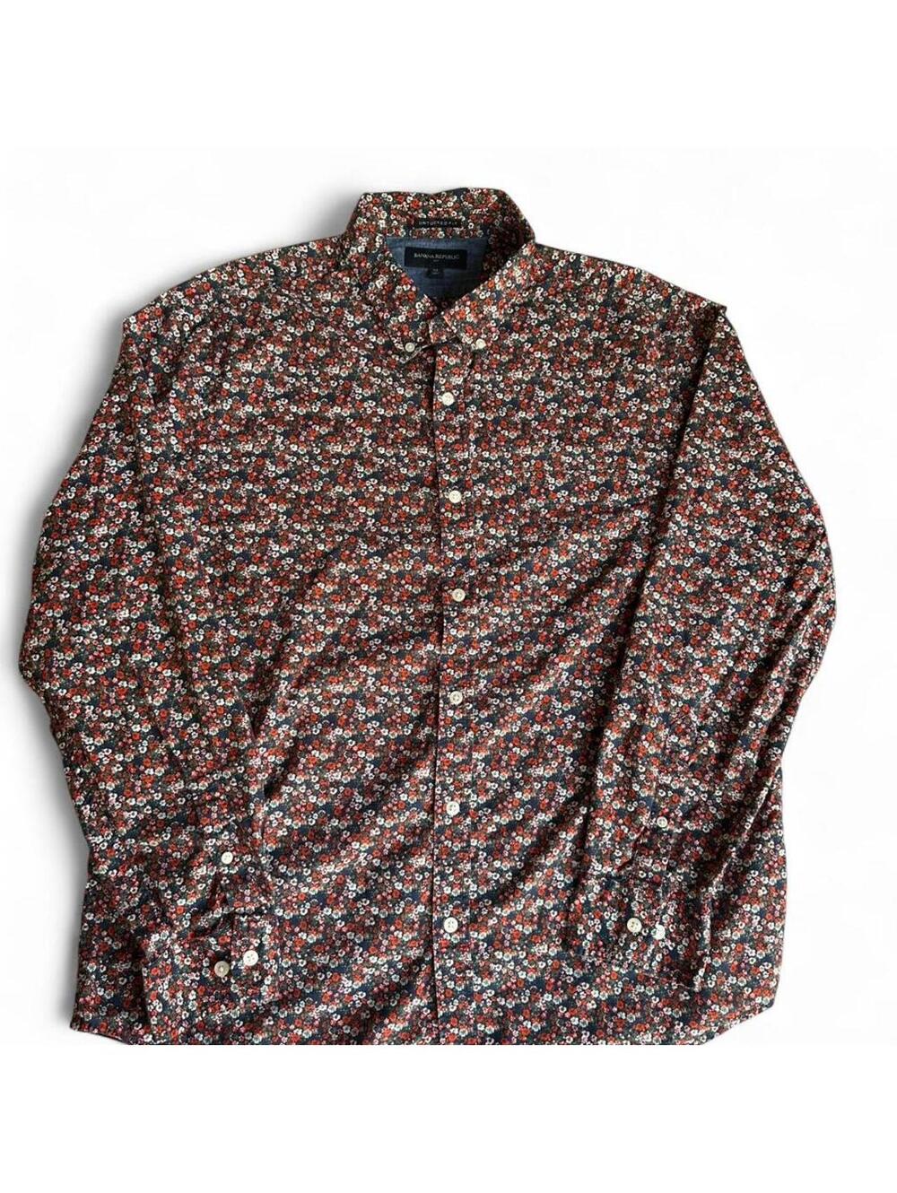 Banana Republic Men’s Untucked Fit Floral Button-Up Shirt